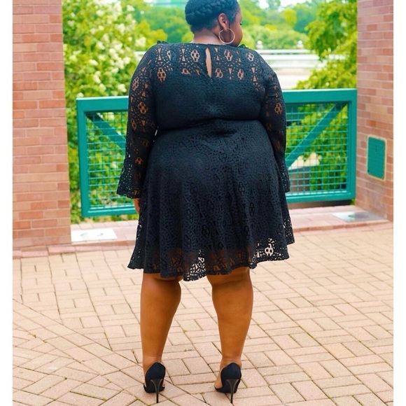 Eloquii Studio Lace Fit and Flare Dress Black Bell Sleeve Women’s Size 16 - Picture 2 of 11